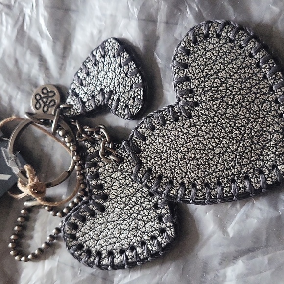The Sak Silver Heart Keychain Handmadw Bagged Tagged Grey Shiny Leather - Picture 3 of 5